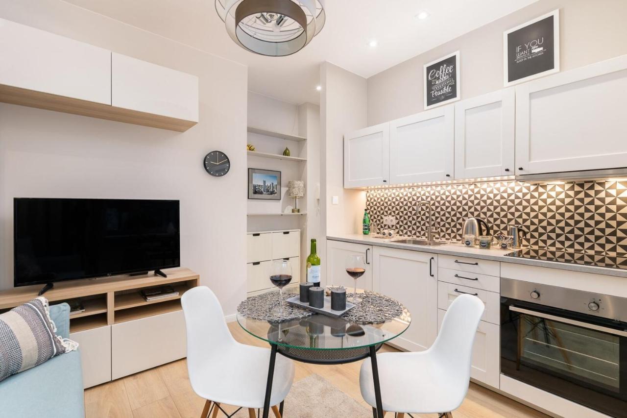 Twarda 14 - Elegant Apartment By Noclegi Renters Warsawa Bagian luar foto